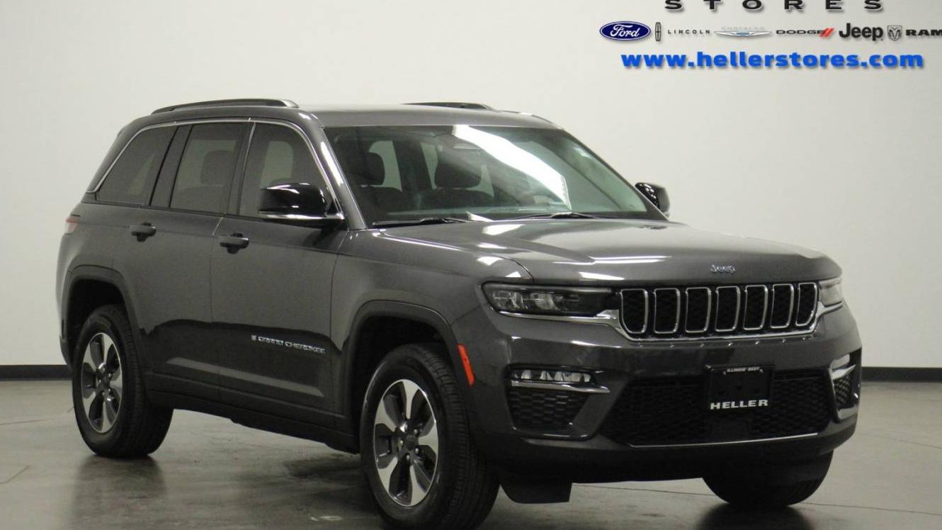 JEEP GRAND CHEROKEE 2022 1C4RJYB63N8715335 image